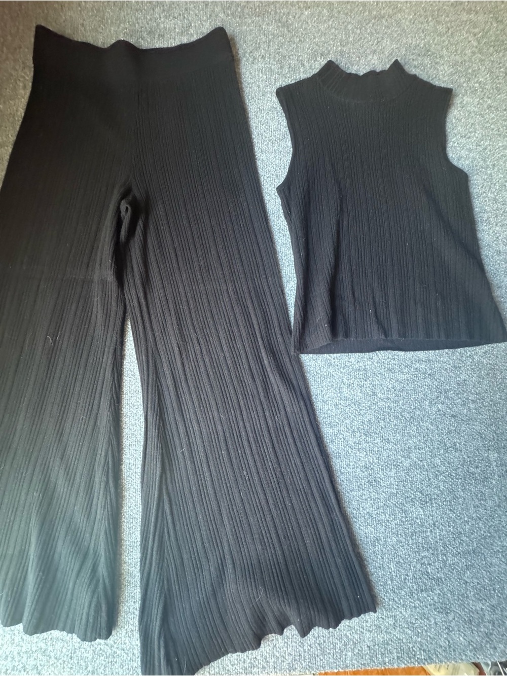 House of Harlow 1960 Black Ribbed Wide-Leg Pants & Sleeveless Top Set